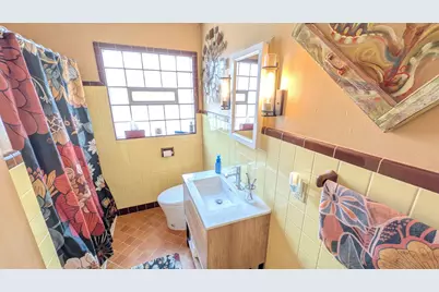 3201 S 72nd St, Milwaukee, WI 53219 - Photo 11