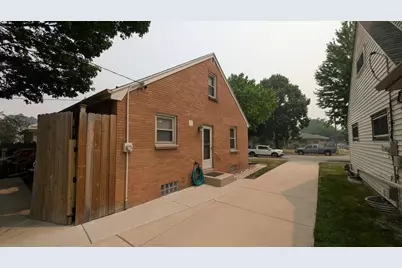 3201 S 72nd St, Milwaukee, WI 53219 - Photo 29