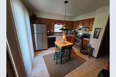 1547  Briarwood Ln #1543, Hartford, WI 53027 - Photo 3