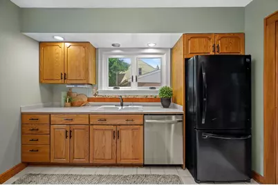 1512 E Olive St, Shorewood, WI 53211 - Photo 15