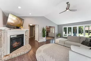 118 Hillview Rd, Delavan, WI 53191 - Photo 7