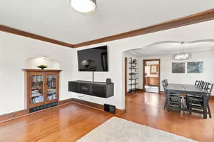 527 S 7th Ave, West Bend, WI 53095 - Photo 9