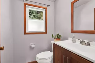 6639 Hillside Ln, Wauwatosa, WI 53213 - Photo 29