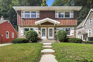 6639 Hillside Ln, Wauwatosa, WI 53213 - Photo 43