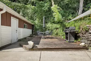 6639 Hillside Ln, Wauwatosa, WI 53213 - Photo 37