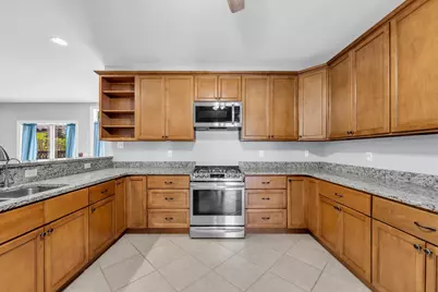 1800  La Salle St #2, Lake Geneva, WI 53147 - Photo 9