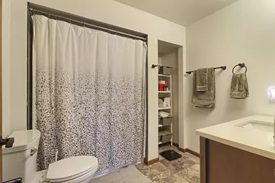 2117  Newberry Ln, Racine, WI 53402 - Photo 19