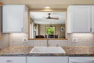 618  Westridge Dr, West Bend, WI 53095 - Photo 7