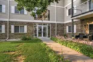 140 W Commerce Blvd, Slinger, WI 53086 - Photo 25
