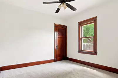 2111  Lawn St, Racine, WI 53404 - Photo 17