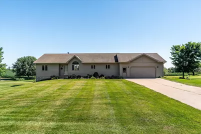 E7325  Skyline Dr, Viroqua, WI 54665 - Photo 1
