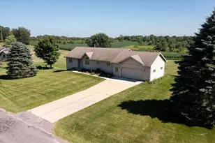 E7325 Skyline Dr, Viroqua, WI 54665 - Photo 5