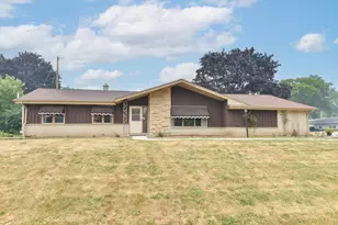 6843 N Park Manor Dr, Milwaukee, WI 53224 - Photo 1