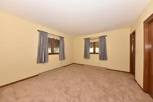 6843 N Park Manor Dr, Milwaukee, WI 53224 - Photo 13