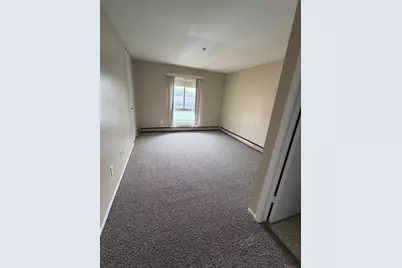 4200 W Rivers Edge Cir #7, Milwaukee, WI 53209 - Photo 7