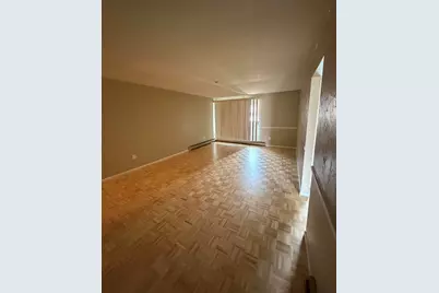 4200 W Rivers Edge Cir #7, Milwaukee, WI 53209 - Photo 3