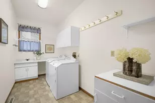 824 Columbia Ave, South Milwaukee, WI 53172 - Photo 17