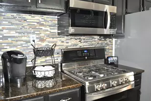 8501 W Cascade Oaks Ct, Franklin, WI 53132 - Photo 3