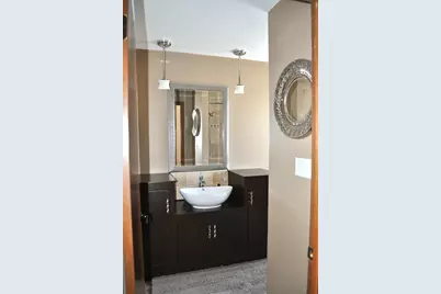 8501 W Cascade Oaks Ct, Franklin, WI 53132 - Photo 27