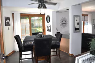8501 W Cascade Oaks Ct, Franklin, WI 53132 - Photo 13