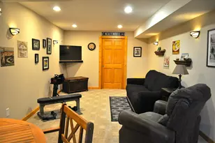 8501 W Cascade Oaks Ct, Franklin, WI 53132 - Photo 5