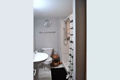 8501 W Cascade Oaks Ct, Franklin, WI 53132 - Photo 33