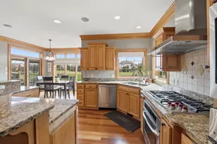 1267 Mary Hill Cir, Hartland, WI 53029 - Photo 15