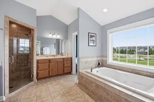1267 Mary Hill Cir, Hartland, WI 53029 - Photo 25