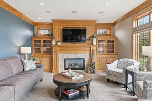 1267 Mary Hill Cir, Hartland, WI 53029 - Photo 9