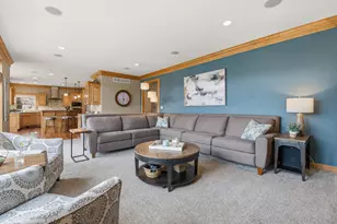 1267 Mary Hill Cir, Hartland, WI 53029 - Photo 11