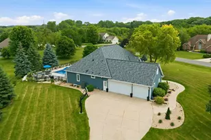 N42W33420 Glen View Ct, Nashotah, WI 53058 - Photo 39