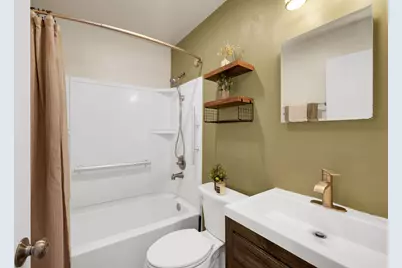714  Edgewood Ave, South Milwaukee, WI 53172 - Photo 9