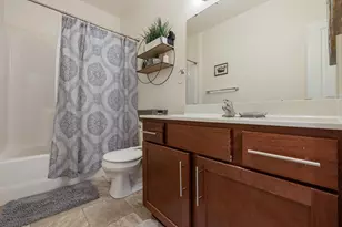 W206N16753 Blackberry Cir, Jackson, WI 53037 - Photo 15