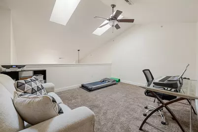 W206N16753  Blackberry Cir #1727, Jackson, WI 53037 - Photo 17