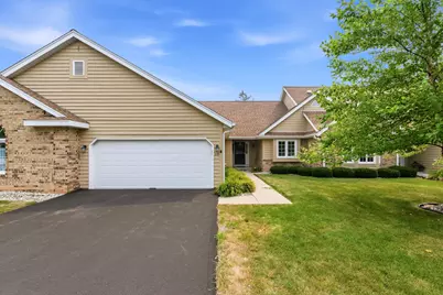 846  Shoal Crk, Racine, WI 53185 - Photo 1