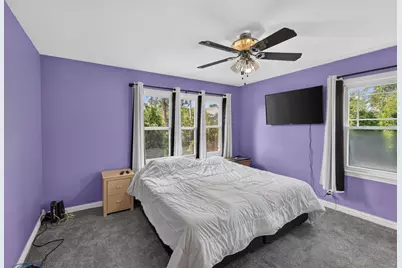 606 E Decorah Rd, West Bend, WI 53095 - Photo 7