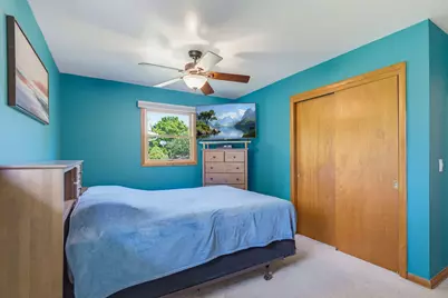 4921 S 123rd St, Greenfield, WI 53228 - Photo 15