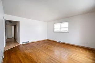 1537 S 96th St, West Allis, WI 53214 - Photo 41