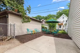 2650 N 70th St, Wauwatosa, WI 53213 - Photo 31