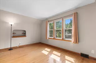 2650 N 70th St, Wauwatosa, WI 53213 - Photo 23