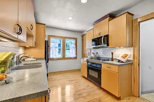 553 N 60th St, Wauwatosa, WI 53213 - Photo 11