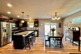 720 Summerset Dr, Johnson Creek, WI 53038 - Photo 7