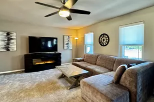 720 Summerset Dr, Johnson Creek, WI 53038 - Photo 5