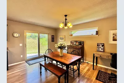 720  Summerset Dr, Johnson Creek, WI 53038 - Photo 11