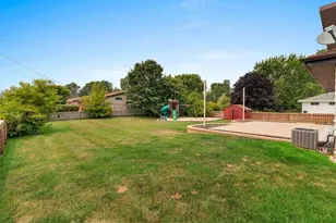 2502 Herman Rd, Manitowoc, WI 54220 - Photo 9