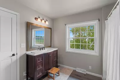 2502  Herman Rd, Manitowoc, WI 54220 - Photo 41