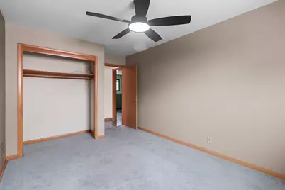 825  Summit St, Manitowoc, WI 54220 - Photo 25