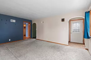 825 Summit St, Manitowoc, WI 54220 - Photo 41