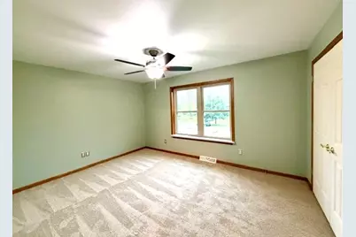 N164W20980  Glen Brooke Dr, Jackson, WI 53037 - Photo 21