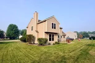 N164W20980 Glen Brooke Dr, Jackson, WI 53037 - Photo 3